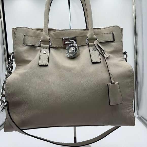 Michael Kors Hamilton Bag In Clay with Silver Hardware Lock and Key - Picture 2 of 16